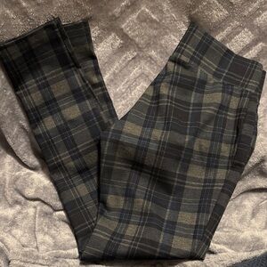 NWOT Plaid High-Rise Leggings in Grey & Navy